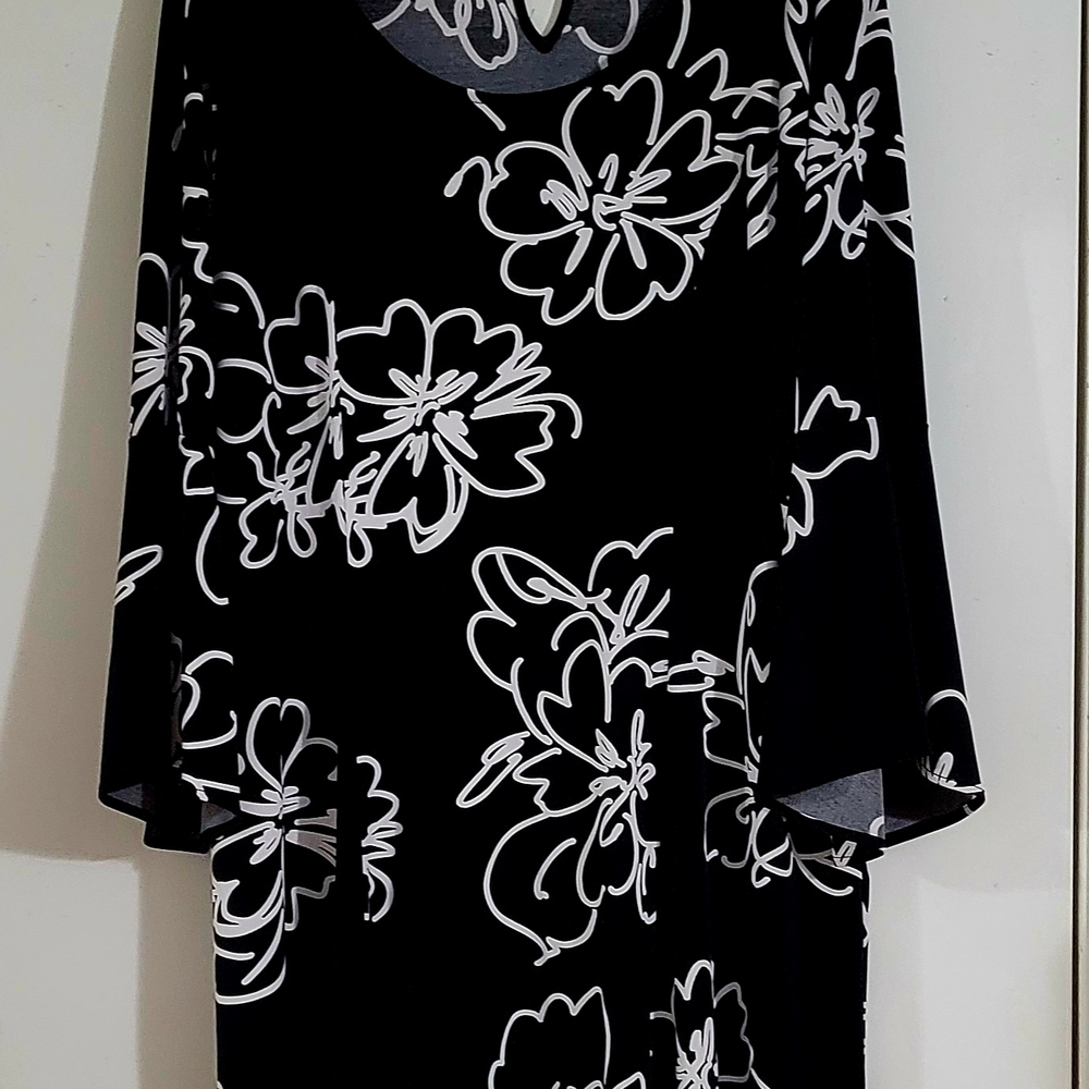 Avenue Monochrome Patterned Dress